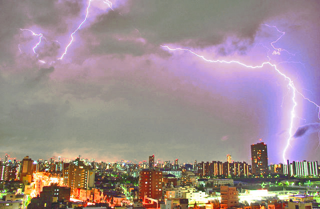 落雷写真S-9